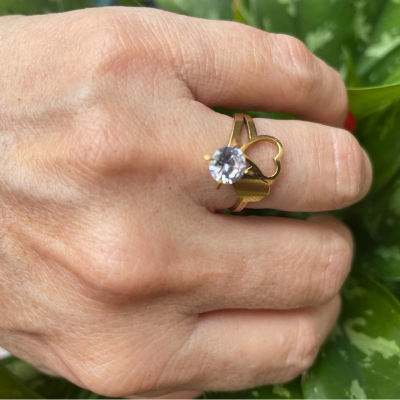 NWT Stainless Steel Gold zircon double Heart Woman ring Size 6.5 - Picture 8 of 16